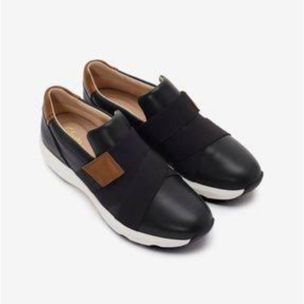 Clarks Women's Tivoli Strap Black Leather 26177648 New With Box size 8